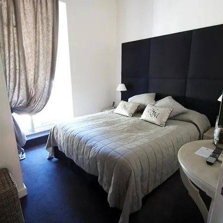 מלון De Monaco 3*