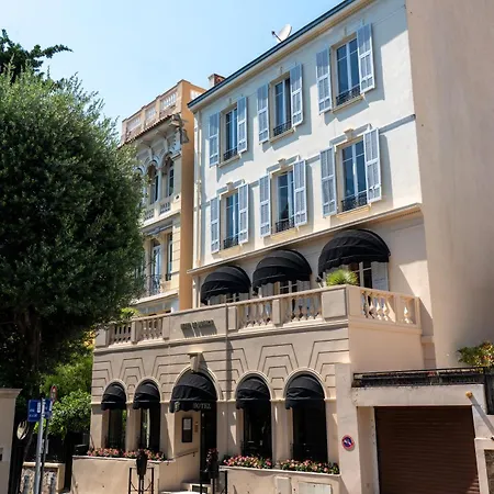 Hotel De Monaco 3*