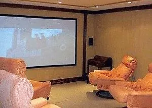 De Monaco Hotel 3*